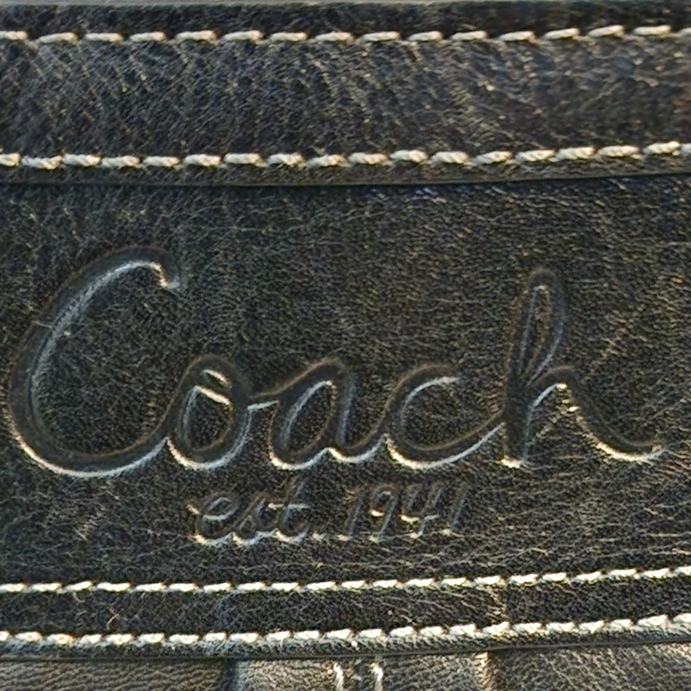 Coach Black Leather Pleated Shoulder Bag. F13759 - Picture 3 of 16